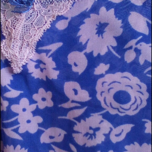 3 FOR $15 LIMITED TIME CLOSET CLEAR OUT|Floral mesh bralette cropped camisole - Picture 2 of 2